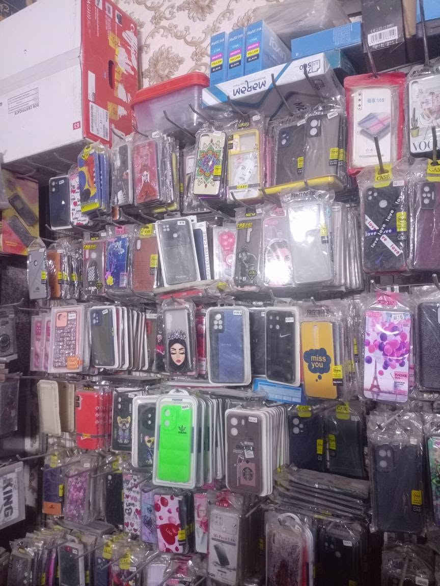 محل موبايلات للبيع عنوان كربلاء حي النواب *********** كربلاء, العراق
