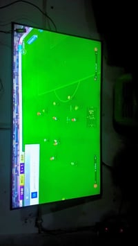شاشات • نضيفات • ٥٥بوصة