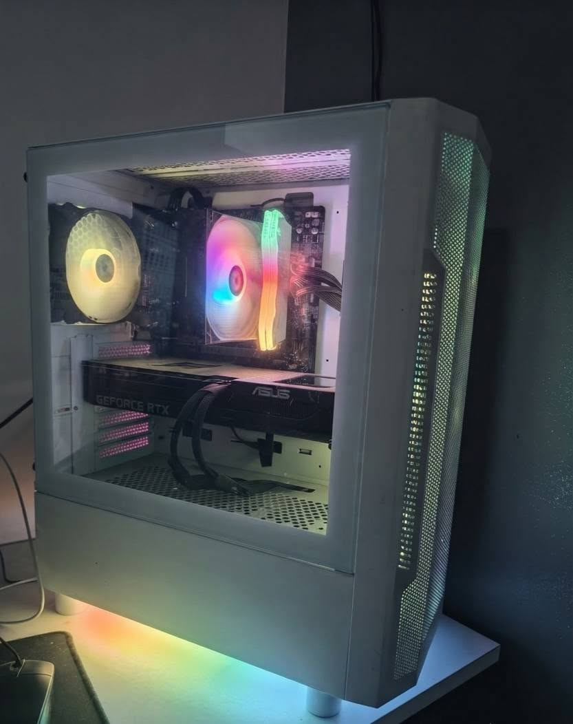 السلام عليكم شباب PC للبيع كل القطع موجودة الكراتين واستخدام اقل السنة (RTX 5070) ddr5 منصة AMD

Cpu: amd R5 7600 
Gpu: RTX 5070 asus prime os 12G
Ram: ddr5 32 t.force 6000mhz (2*16)
m.2 1t nvme lexar gen3 3500m/bs
M.b:gigabyte b650m h amd ryazen
المبرد هوائي ASSASSIN K 120 REFINED SE ARGB
P.S:Deep cool pf 750wat
الكيس ATHENA M6E WH 3D ابيض 4 فان rgb
Ubs falcon 1kv
موس وكيبورد ابيض عادي وياها بدون شاشة
السعر مليونين و١٠٠ وبيها مجال
بغداد 
***********
