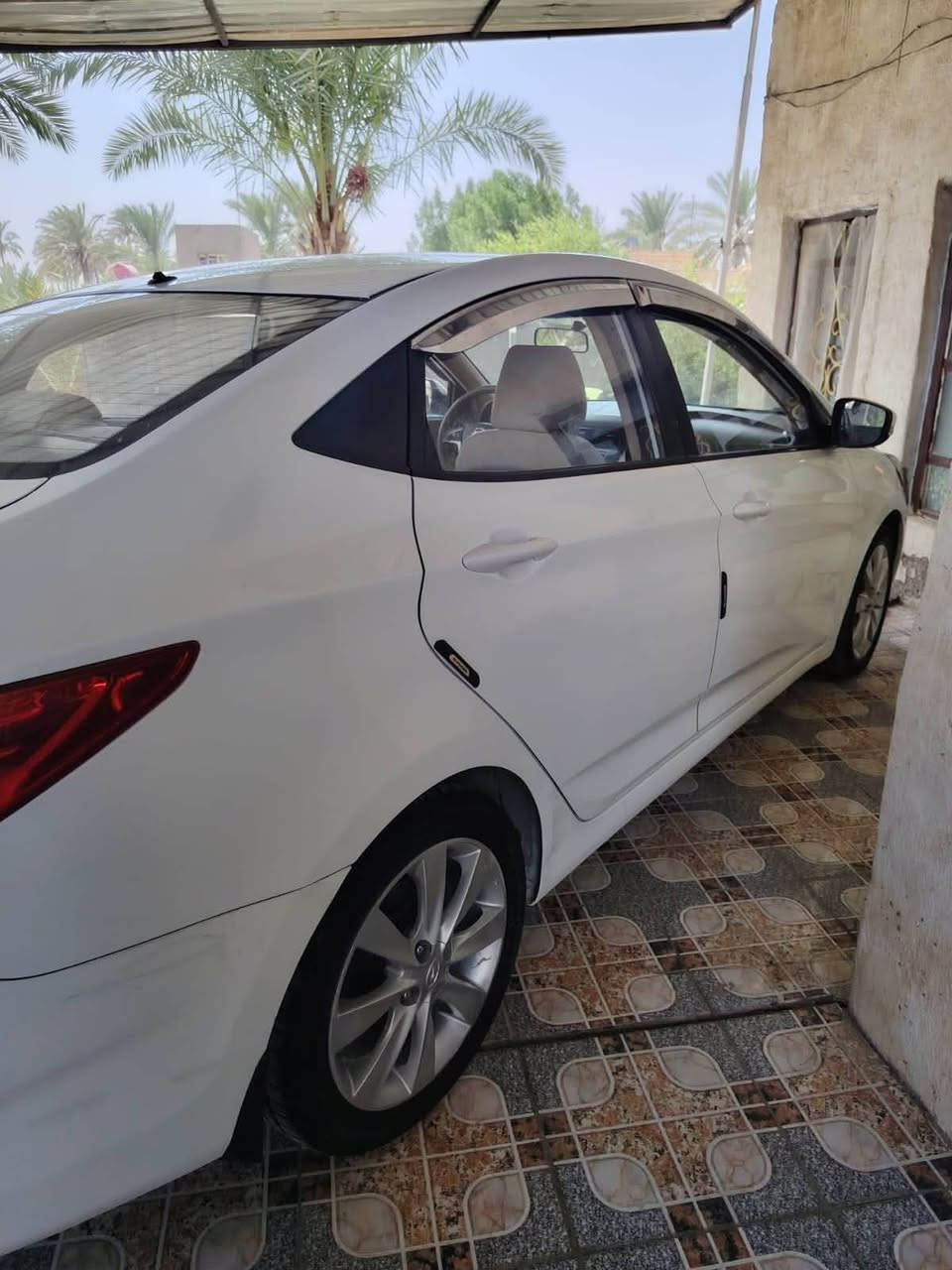اكسنت 2014 خليجي بيها جاملغ وبنيد بدون دواخل سياره جاهزة تبريد ثلج حداديه جاهزة مكاني بابل السعر 83 وبيها مجال ***********

