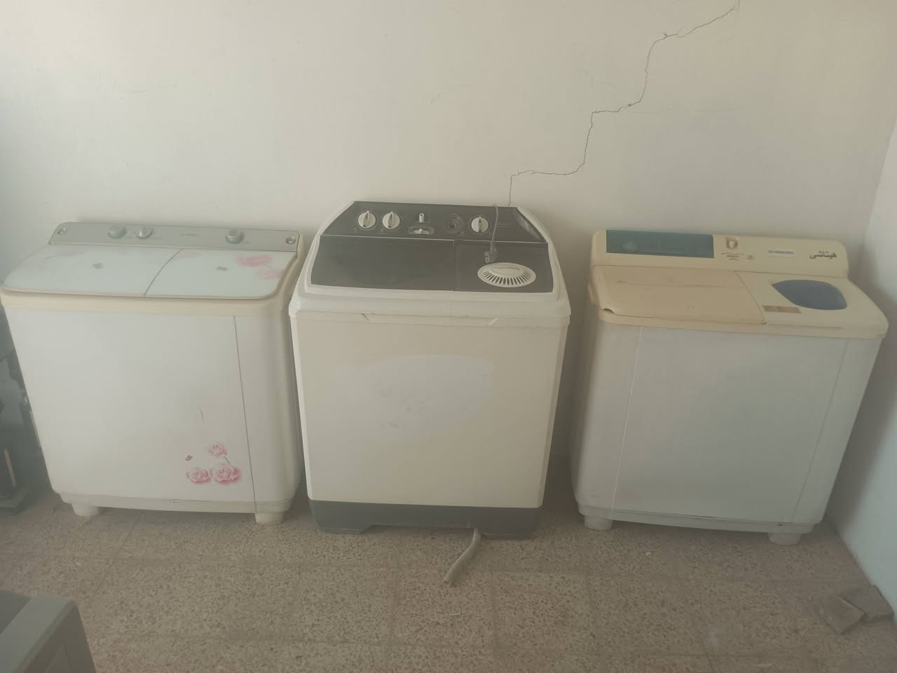 غسالات،70 الوحده بهم مجال البانكات 60 برادات علا 50 قفلهم  جانب اليمن العبور هاذ  *********** ***********
