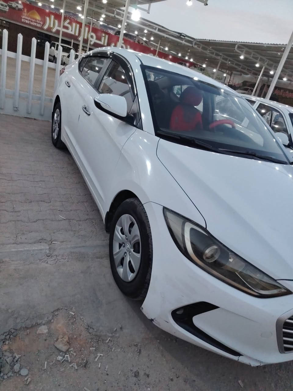 النترا خليجي  محرك 2000 فول عده عده الفتحه هزه جديده رقم إنكليزي  بيها بابين الوره صبغ واللدوسه  باسمي السعر 117 وبيها مجال 
***********0
  مكاني نجف

نص مكتوب في الصور:
- إدخال نص