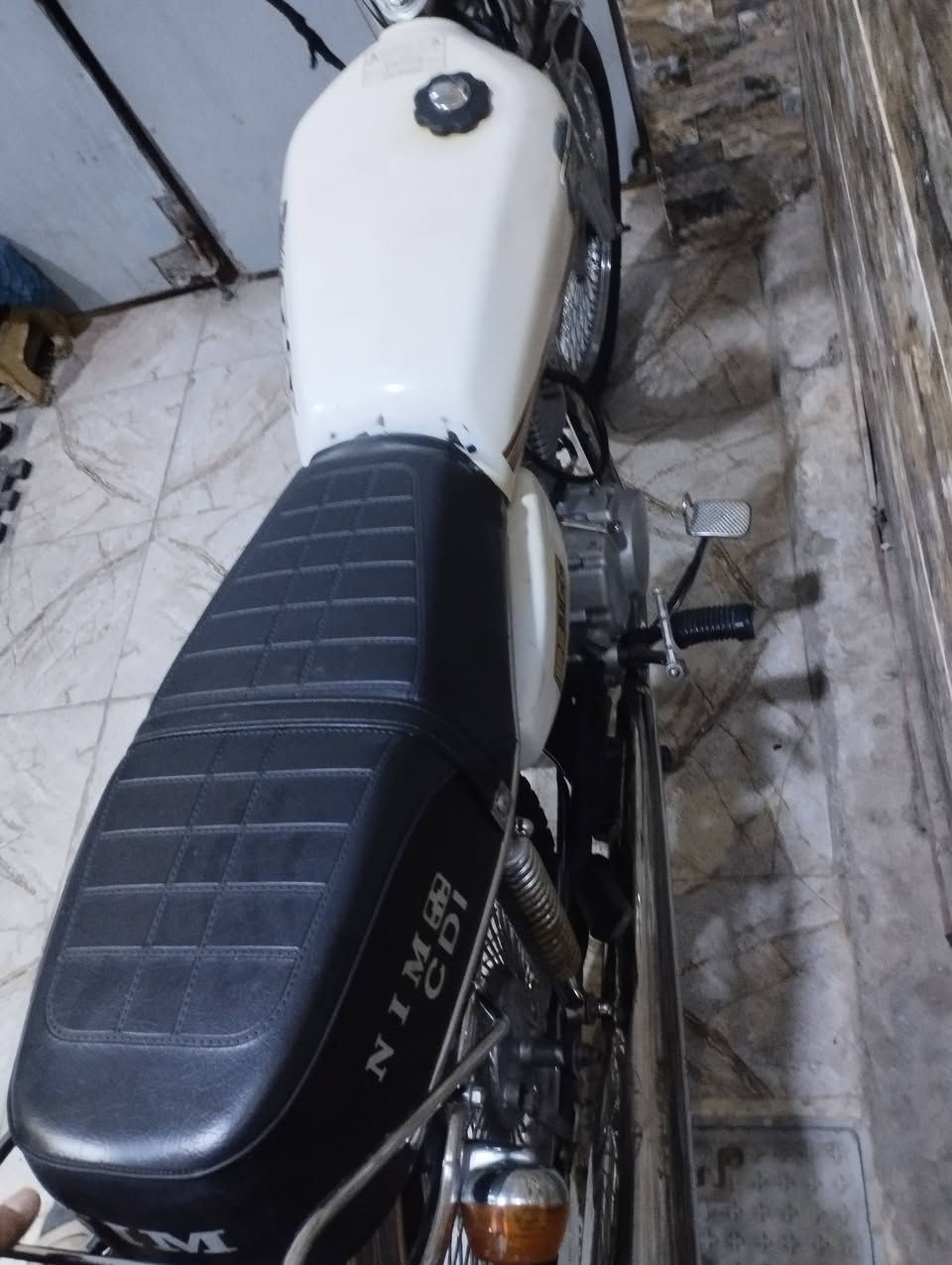 سلام عليكم 
نامه 23
مكينه شرط مكفوله
كهربائيات 
نقصها بس ربط
اوراق بيها 
450 وبيها مجال 
بغداد الراشديه 
***********
