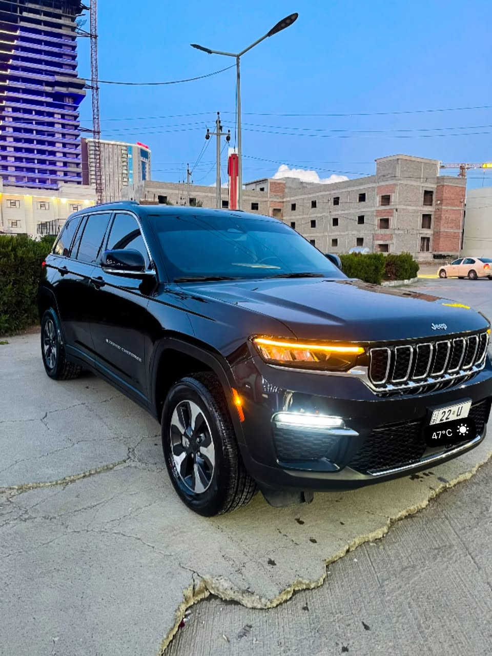 جيب موديل 23 4xe بلگن

3 أنظمة ( هايبرد - كهرباء - بانزين ) 

السيارة فول مواصفات 1/1 

السيارة بجم كبس ..

حادثها صفح باب عكس السائق تبديل نفس اللون والباب الخلفي والجاملغ مصلح ومصبوغ بدون شاصي ولا لغد ولا حوض نهائياً 

رقم شمالي تحويل ثاني يوم بأسمي 

مكان السيارة بغداد الغزالية او المنصور 
***********
