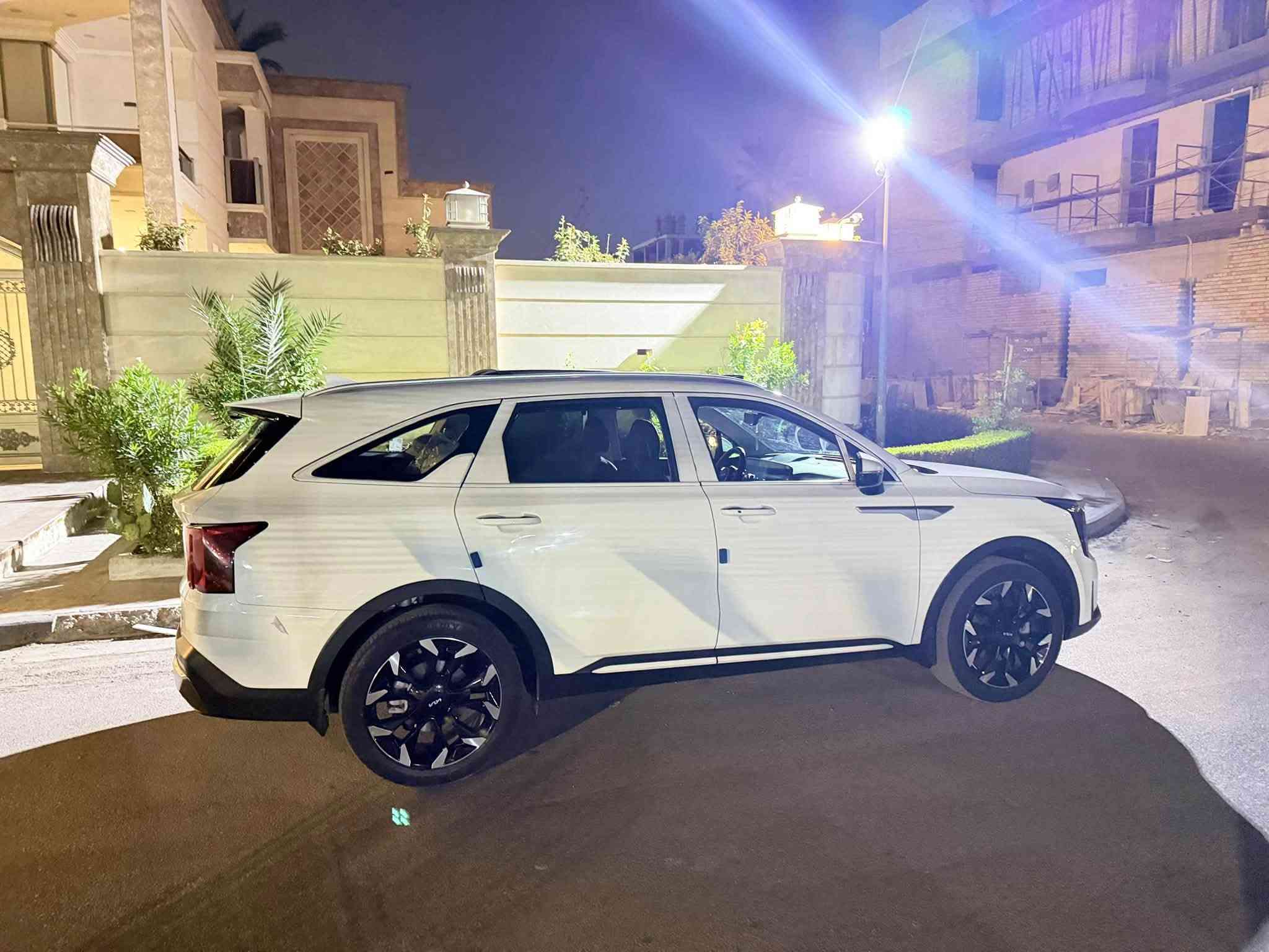 سورنتو 2025 خليجي
بنوراما
 داتا شو 
6 سلندر 
7 راكب 3 قطع تبريد 
كامرتين جنطة كهرباء 
كير ماوس كراسي كهرباء شحن الاسلكي
سيارة جداً نظيفة ع ايدي 
عنوانه بغداد رصافة 
سعره 297 نهايتة 
***********
