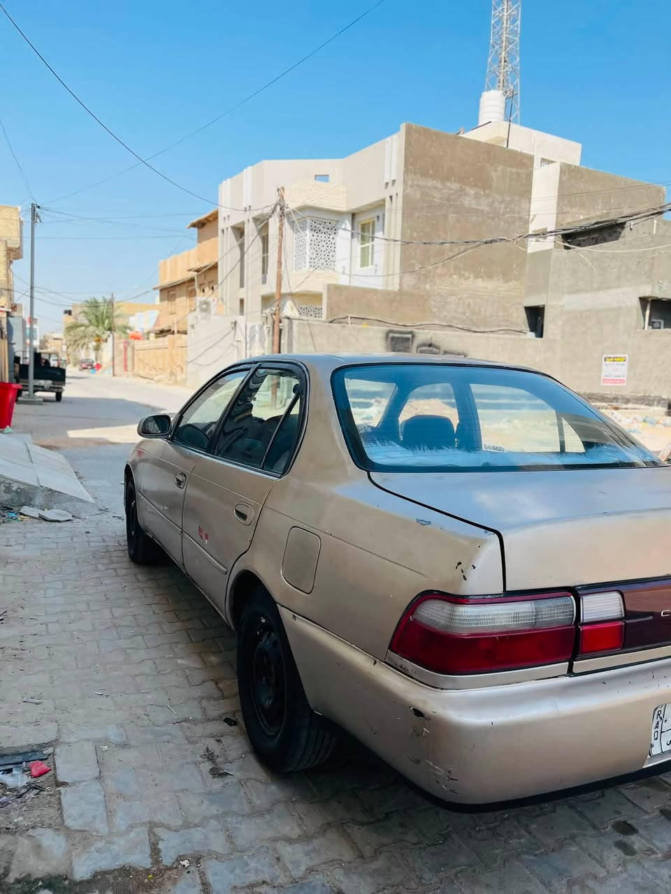 السلام عليكم ورحمه الله

للبيع كورلا مديل ١٩٩٢ 
رقم بغداد مداور ثاني يوم  
السياره كلش حلوه بس جارده 
دواخل جديده مكينه وكير جدد  حداديه حلوه جديده 
السياره كفاله من كص وضربه. وعيب شرعي 
السياره حلوه وجاهز 
السعر ٤٢ وبيه مجال 
لستفسار ***********
العنوان النجف الاشرف قضاء المشخاب
