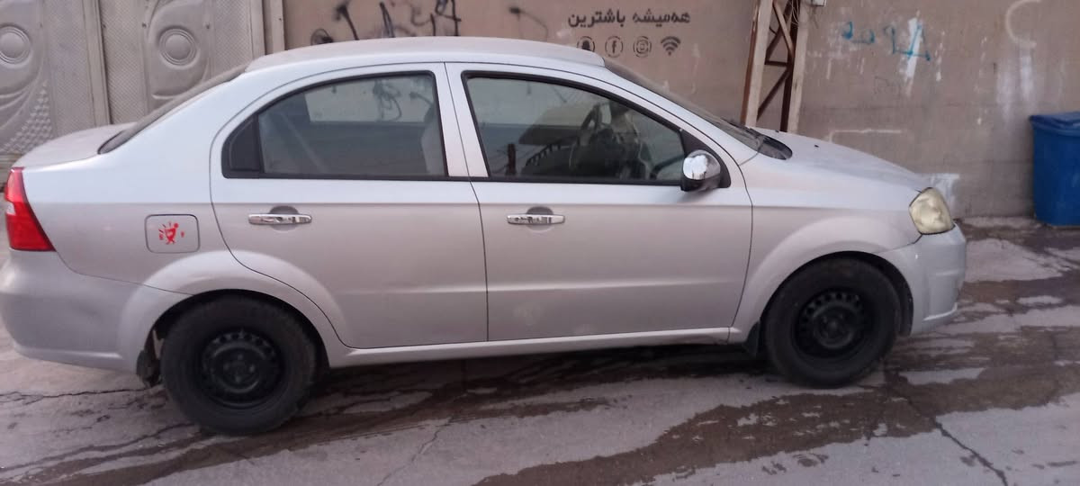 اڤیۆ مۆدێل 2008 پیتاقەی بەنزینی هەیە هەزەی تازەیە سەنەوی بەسەرچوە یەک پارچەی پێوەیە سعری 60 مەجــال ژمارەی موبایل *********** كركوك, العراق
