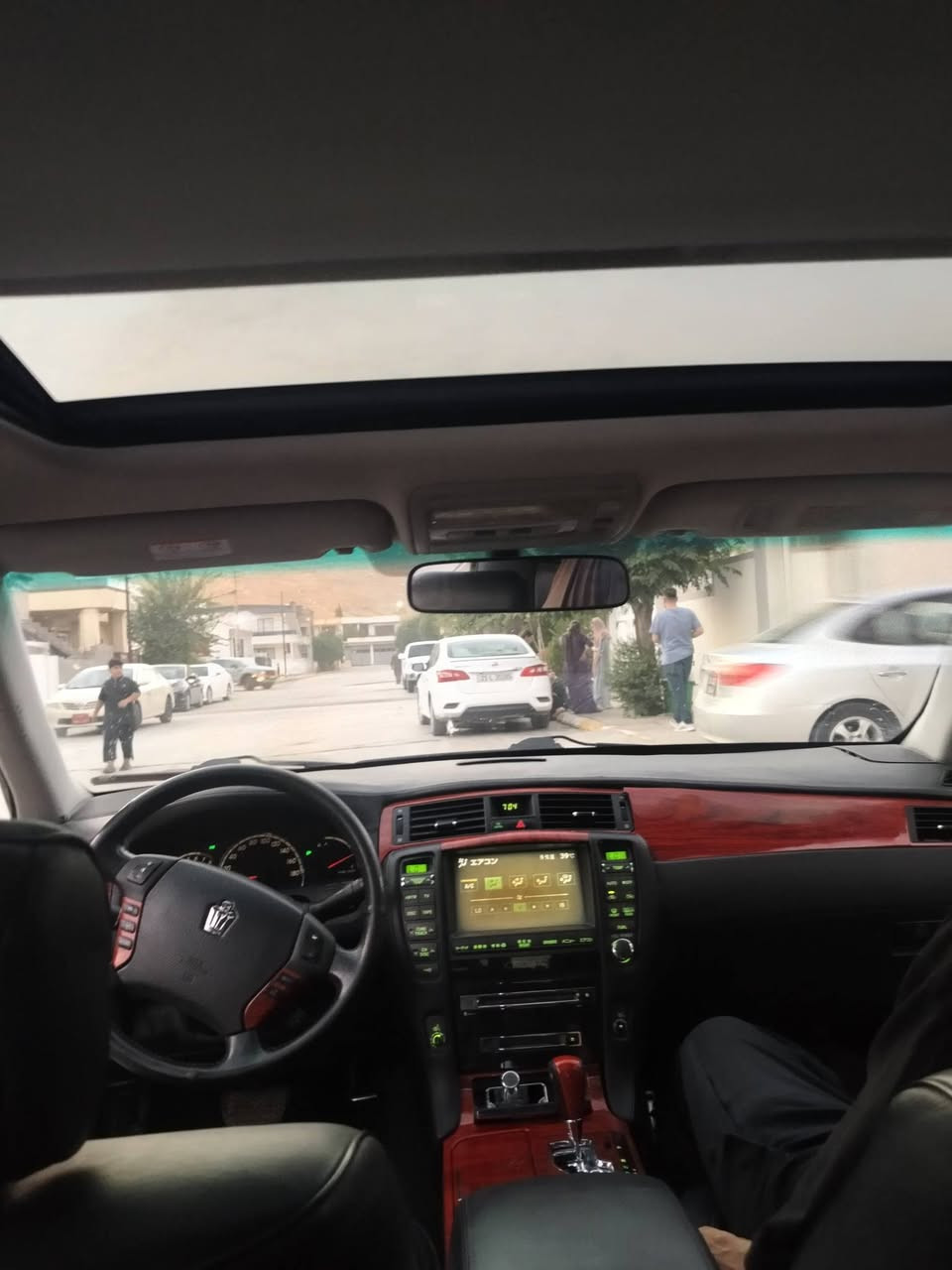 بڕاوە 182کۆد بیە دوکڵ 
سڵایت
جلد یتر ئاوەیە نه ئیشارات 
4دوگم فول فول 
48گە لا 
***********
