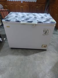 ثلاجة • للبيع
