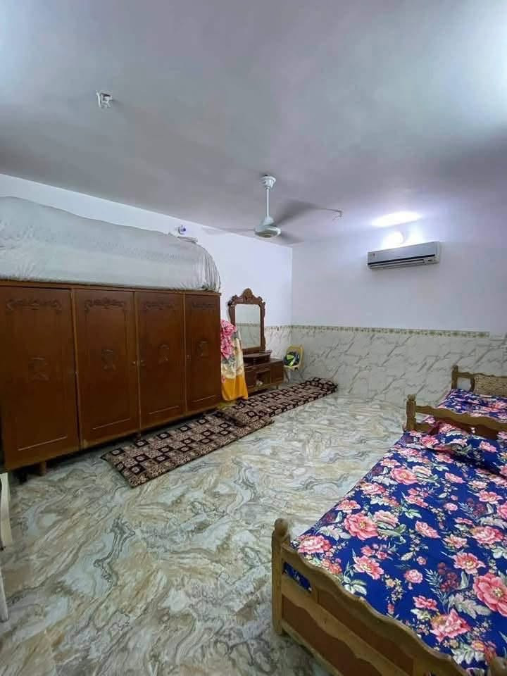 ( بيع مستعجل ) سعر منااااسب 
دار للبيع 200 متر طابو ملك صرف 
يحتوي الدار على 3 غرف نوم وقرب المدارس ومن كامل الخدمات 
في كركوك - حي العسكري قرب مدرسة الجواهري
السعر : 130 مليون وبي مجال
***********
