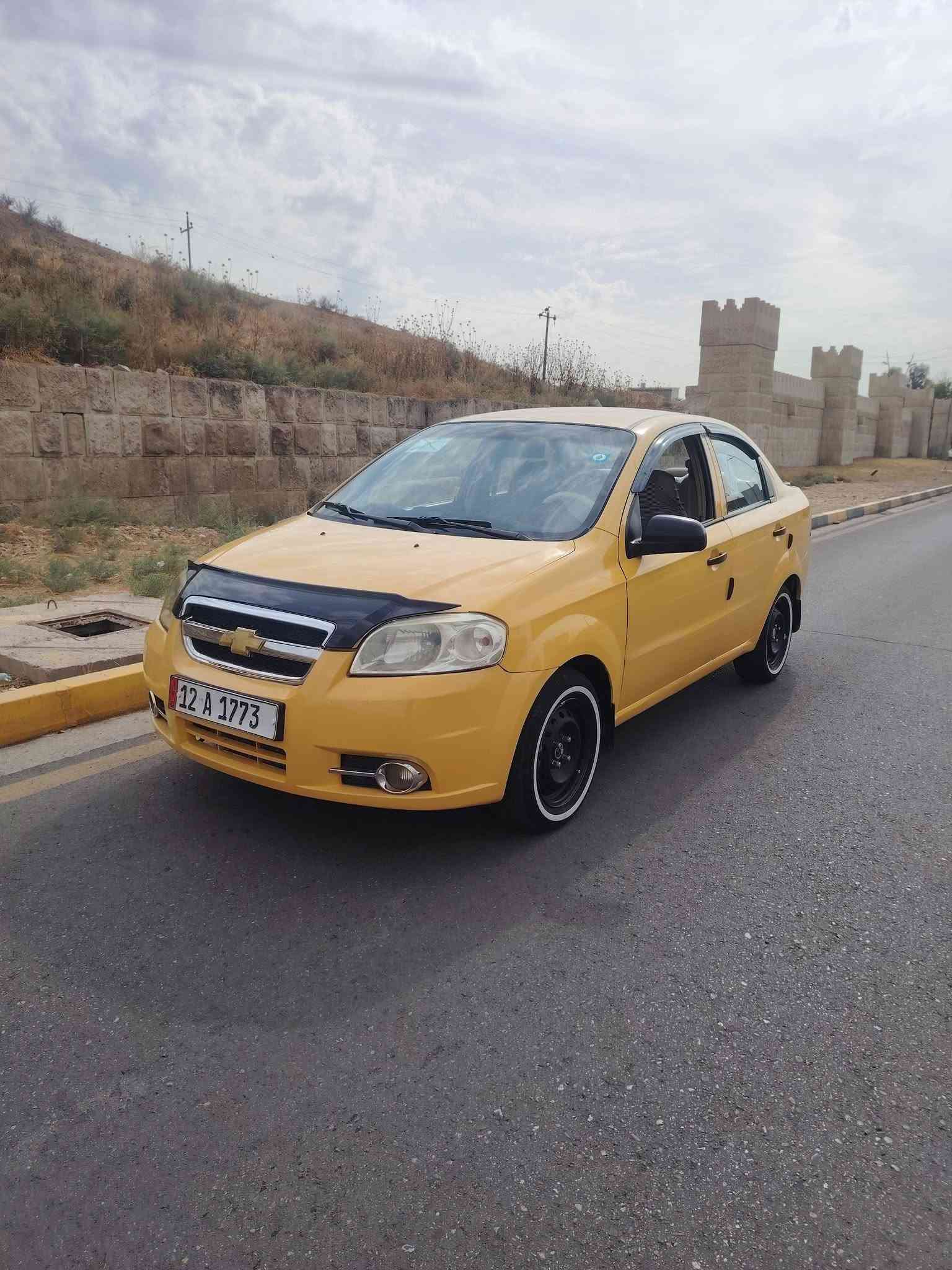 افيو 2009 للبيع بدون ضرر شرط المحرك والجير ***********
