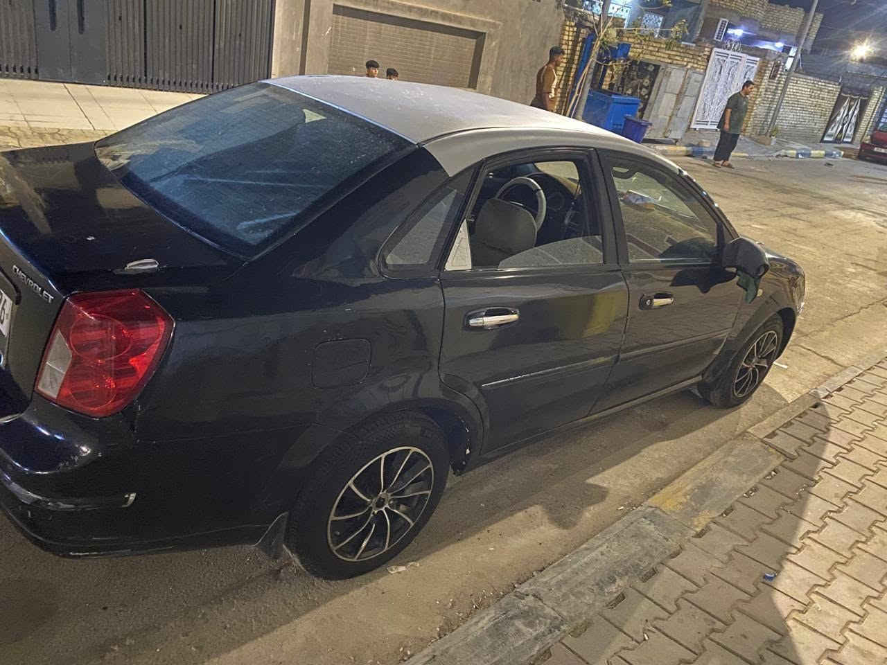 اوبترا موديل ٢٠٠٧ رقم بغداد انكليزي سياره بيه صبغ ومعجون ضربه قويه ماكو مكانه واسط مركز المدينه مكلف بل نشر هاذه رقم راعيههه ***********
