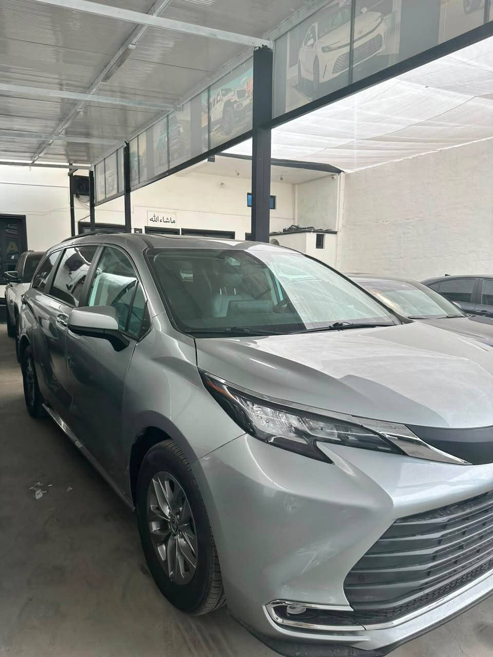 Toyota Sienna | تویوتا سیێنا 
.
مودێل: 2024
.
رەنگ: سیلڤر
.
مواصفات: XLE + HEV
(شاشە مەزن - داخل سپی - داخل خشبی - سحن وایرلس - سلایت - پەردە - هتد…)
.
محرک 4 سلندر هایبرد - Hybrid
.
٢ قتعە سبغ
بولند - چاملغ
.
ئیرباگ ستیرن سیستم
.
شاصی و داخلی بشەرت
.
 81000 میل
.
سعر: 269$ پچەک مجال
.
***********.    کورەک + واتساپ.
.
زاخو - مهندکارس زاخو, دهوك
