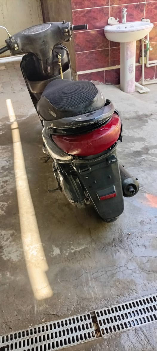بريز مامفتوحه بلادي كهربائيات شغاله
على وضعيتها ابيعها ب 575 بلاش وهذا رقمي(***********)
