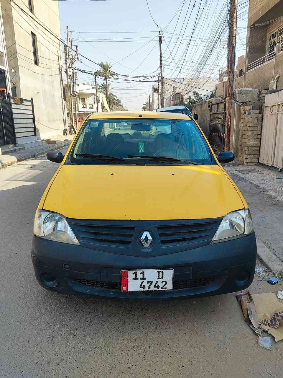 السلام عليكم
رينو لوكان 2010. 
سنوية جديدة بأسمي رقم بغداد الجديد و هزة جديدة 
عليها هيئة شي كلش قليل تقريبا 30 الف بس 
بيها نواقص و ملاحضات ينرادلها مصرف 

السعر 20 ورقة و مجال كلش بسيط. 
واتس اب ***********.
مكان السيارة بغداد الدورة
