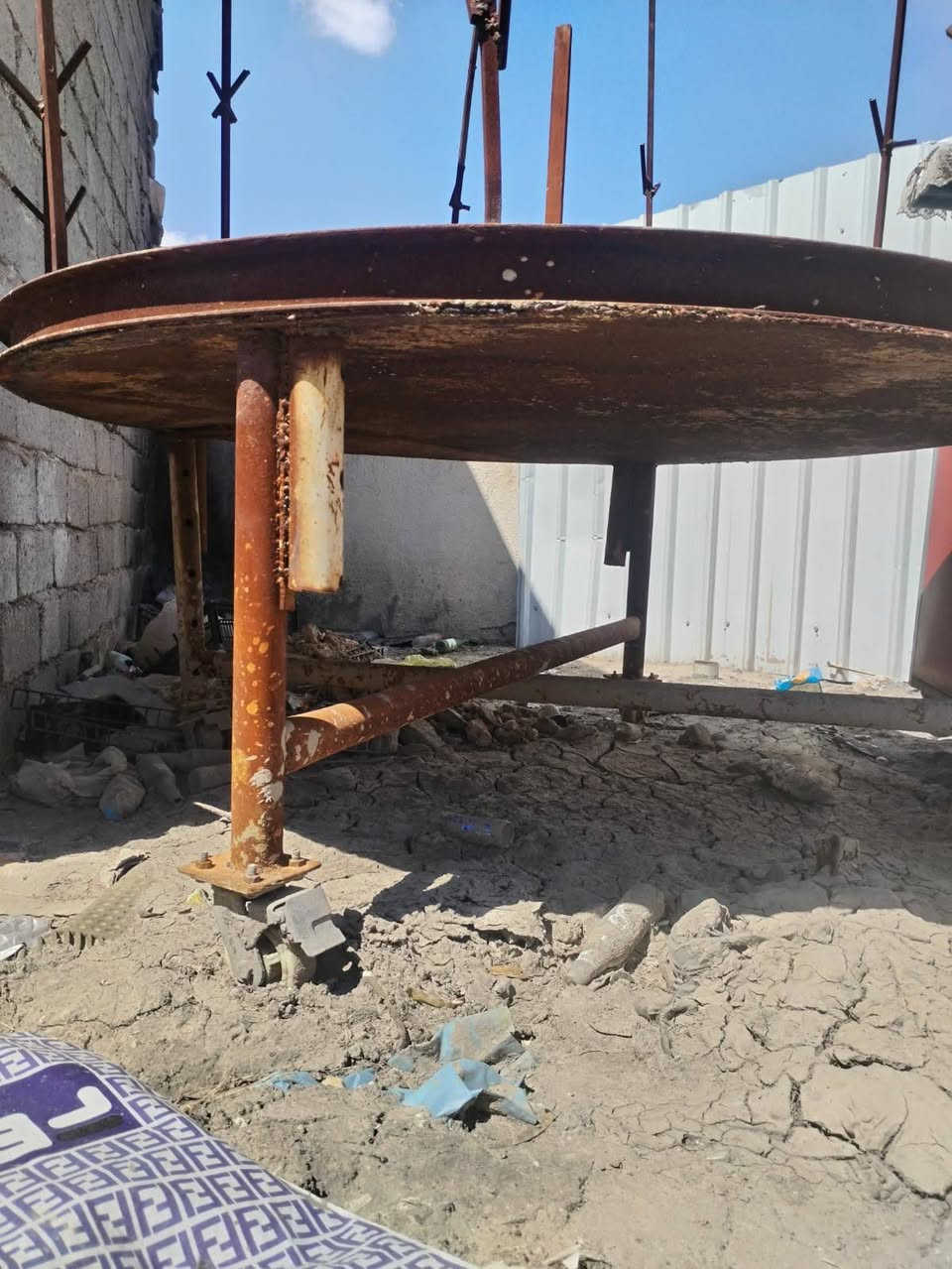 السلام عليكم عندي حوض مال سمج ستل استيل ثقيل هوه والشوايه مال السمج للبيع الأستفسار***********
