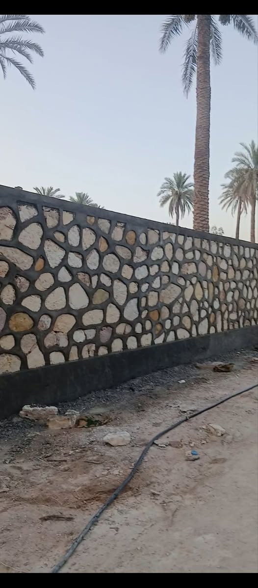 اللهم صل على محمد وال محمد بناء حجر كرسته وعمل شغل درجه اولى وزن ونظافه وعداله شرط نشتغل كافة المحافظات الحبيبه ***********(ملاحظه غير مبري الذمه الي ينسب العمل اله)
