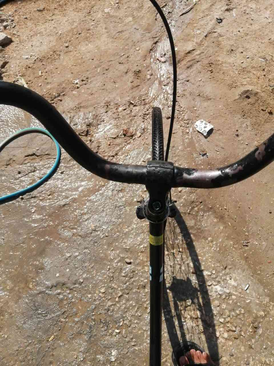 سلام عليكم باسكل البيع حجم 26 عوزة سوباية وجاملغ امامي وركبة وواشرات مال صينية مثل ماموضحة بصور سعر 40 قفل عنوان كربلاء شبانات قرب جامع سجاد ***********
