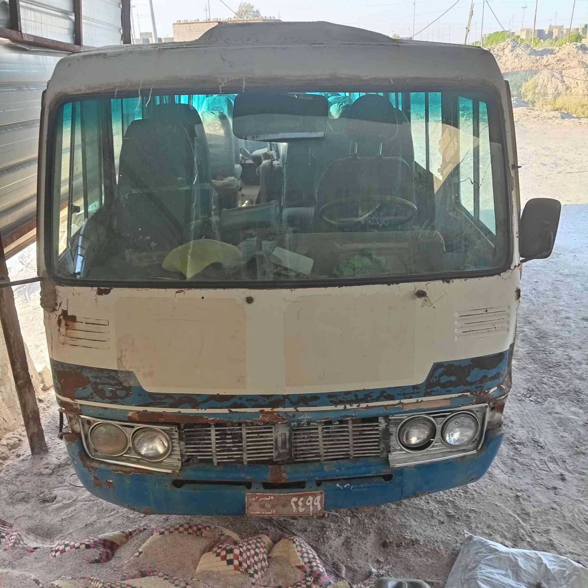 سلام عليكم كوستر موديل 80 مكينه كرنفال نضيفه كير نضيف اكسن نضيف تخم تاير جديد  ما متواجد عل فيس هاذه رقمي ***********
