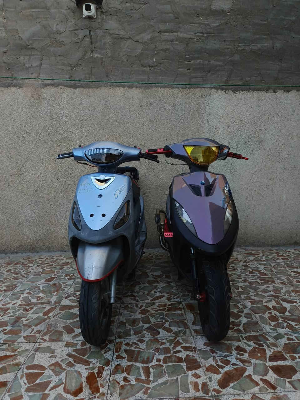 (السلام عليكم) 🏍️㊗️🇯🇵
الدراجتين للبيع العدله بيها ترتيبات مثل صالنسر رياضي حلزوني وسلف ار جي اس ترتيبات جانبيه بسيطه الدراجه كامله مكمله ما ابيها اي نقص سعرها (750) وبيها مجال بسيط حق الجي 
ّ
والماكس المنغولي كلها على وضعيه اليابان ما ملعوب بها اي شيء ظفيرتها كفراتها سواداتها يابانيات ما عدا الصناصر رياضيه طالعه من المعرض بنهايه الشهر الثاني 2026 سعرها (750) وبها مجال بسيط حق الجيه
ٓ
العنوان كربلاء الحر رقم الهاتف للتواصل متواجد واتساب والرصيد :- (***********)
ِ
اللي يدور نطايح لا يراسلني خليه يعبر المنشور ما يفيده 
ٍ
🏍️㊗️🇯🇵
