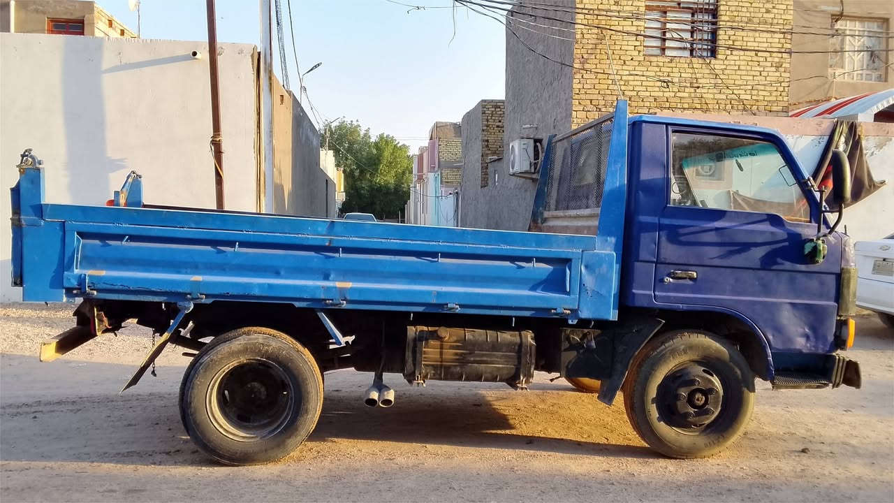 شفل فوركاوا موديل 1991 رقم قادسيه انكليزي  
.مازده كلاب موديل 1992 رقم انكليزي ...
يرهمن بيع ومراوس بشفل أو بسياره
 ***********  مكاني بل نجف الاشرف قرب قريه القدير
