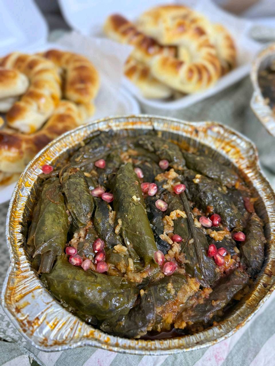من قلب الناصرية نوصّلك 
أحلى الكيك والمعجنات البيتيه 🎂
للحجز  ***********✨
الحجز مُسبق✨✨✨
متوفر توصيل الناصرية _ المركز 📍