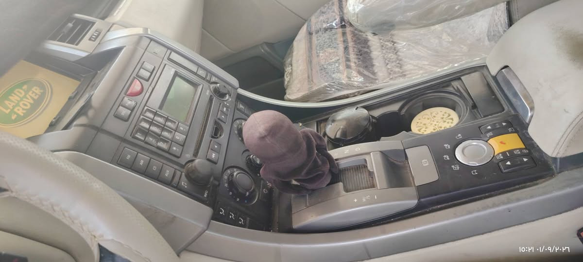 رنج لؤفه ر مؤديل ٢٠٠٩ فول فول موصفات گيرو محرك به شرط تحويل به شرط محرك مرغوب بدون سوبر واحد. قطح صبغ بدون دواخل سعر ١١٠ ورقه بها مجال رقم موبايل *********** مكان سياره اربيل
