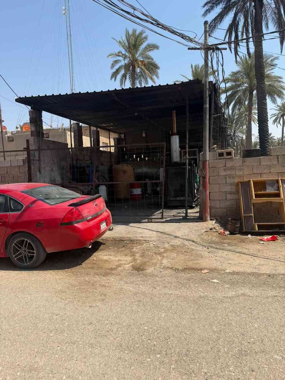 موقع مولد للبيع مكانه بل حديد لقديمه بعقوبه  بي حمل 680 وقابل للزياده مكينه خمسه ونص انجكتر دهن جديده شرط ممفتوحه توليد400 لكاع يجار 20 انبير و50 الف بي اجازه 200 كيفي . بي مقطوره 3000 و2000قواطع كونتكترات وجنج مال مكينه ثانيه وكيبلات جديد بس خلي مكينه حتياط كلشي جاهز .سعر 45 وبي مجال مكانه لموقع الحديد لقديمه . ***********
