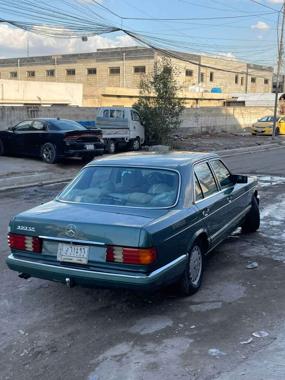 السلام عليكم
مارسدس جامبو 300se موديل 1990

بلاديه بدون أي نقص 

اكسل جديد 

دبل مروحه 

فتحه سقف

كشنات كهرباء 

دبل فيتيم 

دبل هورن 

نقصه الوحيد يحتاج دوشمه للكشنات فقط 

السياره جاهزه ومآبيه أي نقص ان شاء الله 

السعر 90وبيه مجال للشراي 

المكان شارع فلسطين 

الرقم ***********
