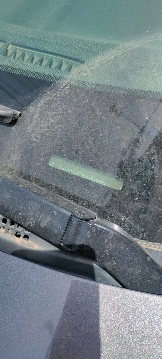 سيفك 18 محرك 2000
ماشية 165 الف كيلو 
وارد وحادثها موضح بالصور 
رقمها كربلاء سنوية جديدة بأسمي تحويل ثاني يوم
كير محرك تبريد كهربائيات كلة مكفول
سيارة خير من الله منظومة تبريد جديدة عبوة فيت بم جديدة تخم تاير نظيف 
الكشر بي ملاحظات يحتاج ترتيب بيها 3 قطع صبغ او اكثر المهم ابيع مصبوغة حزام
السعر 100 وبيها مجال للشراي
مكاني بغداد
رقمي ***********
