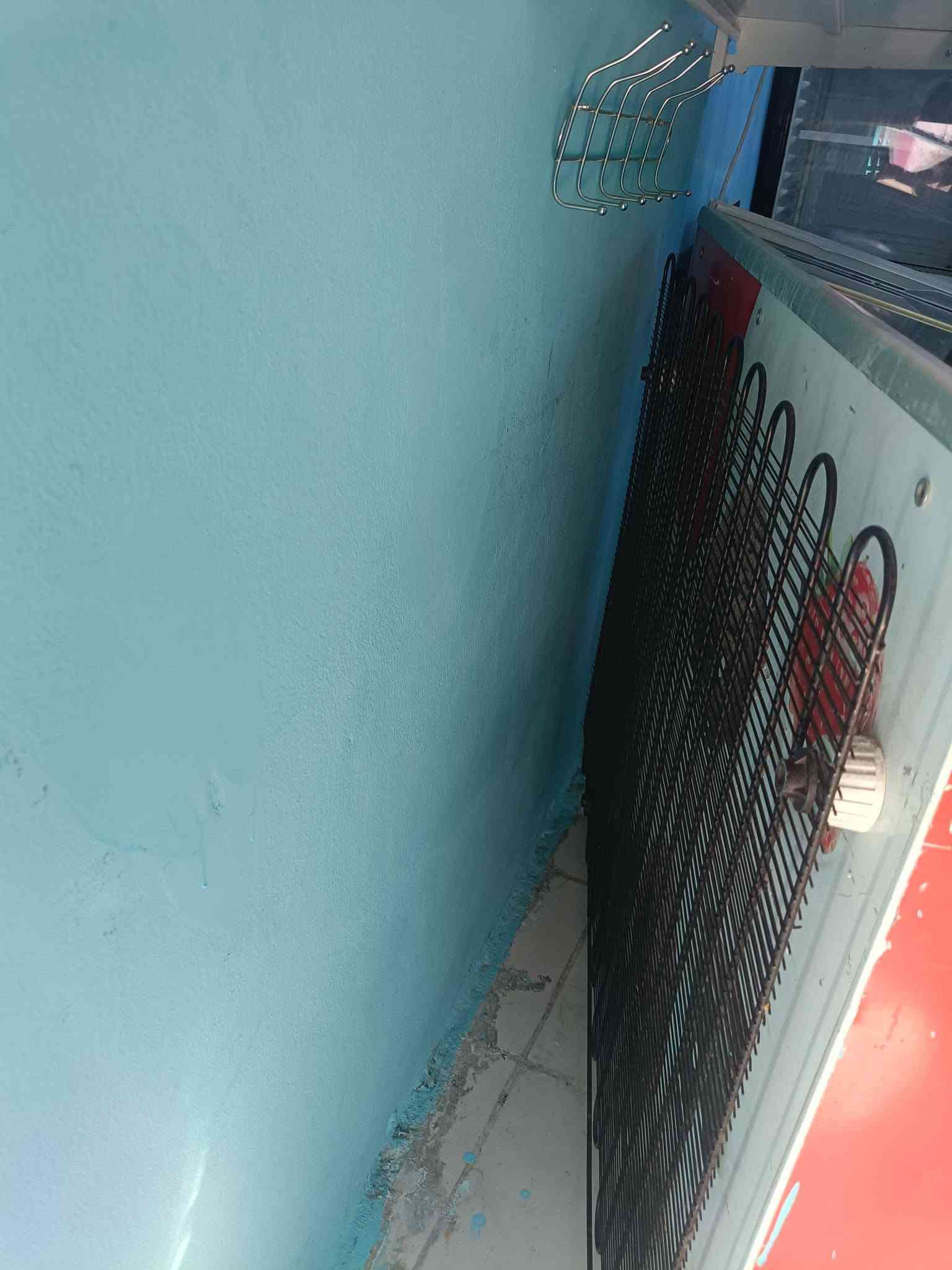 جهاز كريب معه الوافل 150عرضه ثنين 200 وعندي غراض مرطبات عزلت العنوان الموصل حي المشراق  ***********
