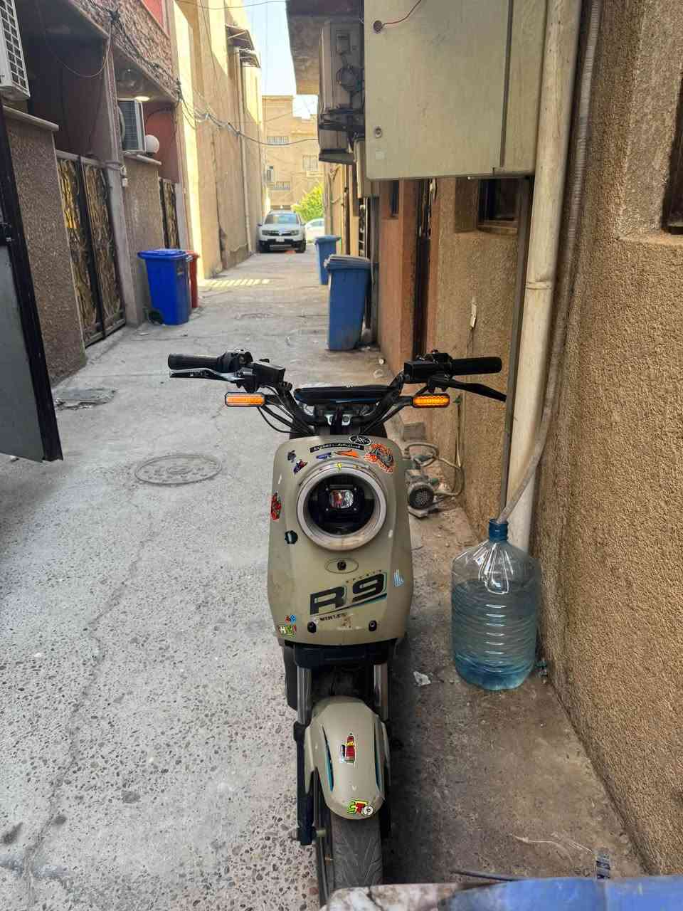 سلام عليكم دراجه للبيع نظيفه وشلعته قويه وملفه 1500 سرعته حقيقي 60 بطاريات جديده تواصل معا ارقام ***********
