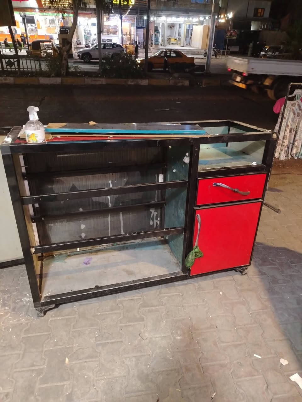 البيع
