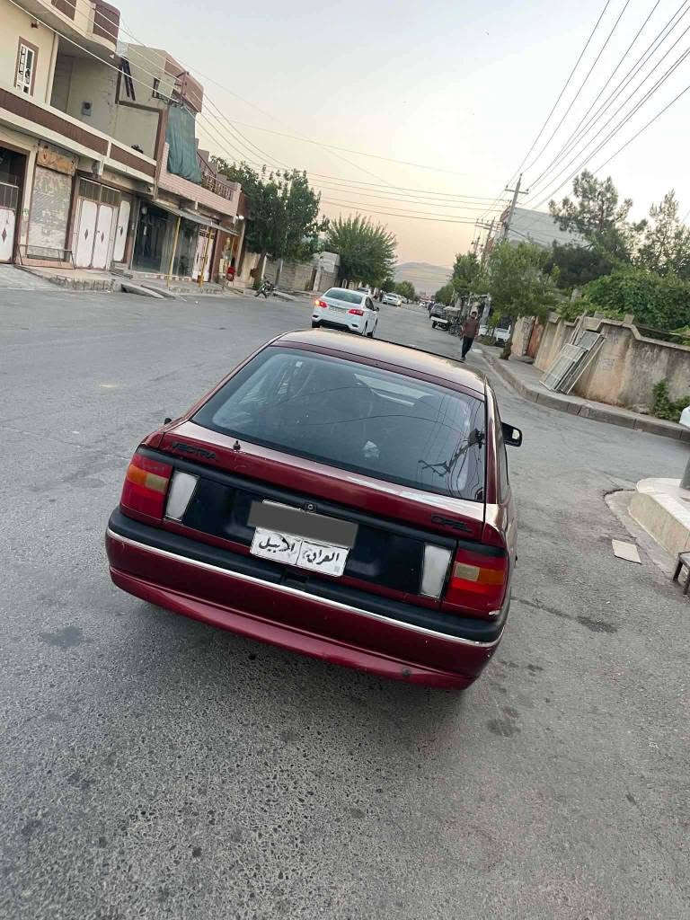 ئۆپڵ ڤیکترا  مۆدیل 1992  مەکینە 16 قایش پان  گیڕو مەکینەو توندو تۆڵی بە شەرت  پشتو پێشی کەپسە  لێدراوی پیوە نیە  4 تایەی تازە بەستراوە  سڵاید ئیش دەکات   ڕەقەم هەولیر  تەنها ئەولیاتی بە شەرتە  ڕەقەمی خاوەنەکەی داخراوە  کیشەی مەدەنی بە شەرت  نرخی  16 گەڵاو کەمێک مامەڵە  ***********  شوین ڕانیە رانية, السليمانية
