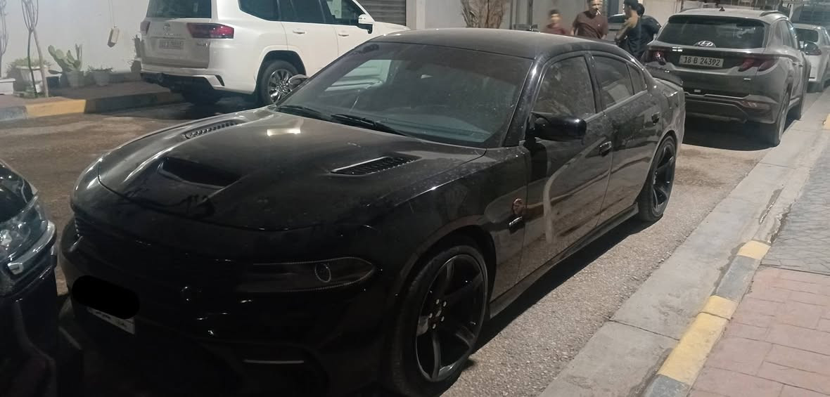 سلام عليكم
جارجر  موديل 2016  محرك 5700  RT
دركة RPM 
برمجة كاملة 
تخم تاير 
حادث قطعتين بس والسونار موجود بالمنشور
ماشية / 115000 ميل
مكانها / بابل حلة 
نظيفه جدا 
السعر  / 162 ورقة 
للاتصال / ***********  مهندس علاء
