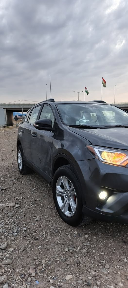 تویوتا راف 4 موديل2018  كير و محرك و طخم تايات و صدر جدید  كهربائيات بشرط  فول مواصات XLI شاشة کامیرا حساس فتحە باسقف دفع رباعي داخل لونین و شادین منظومة غاز وبيها ثلاث قطعة + تكمة صبغ و اشویة بالسقف تعدیل بارد 
وسعر 130 عنوان دهۆک ـــ بەردەرەش *********** اكر, نينوى

