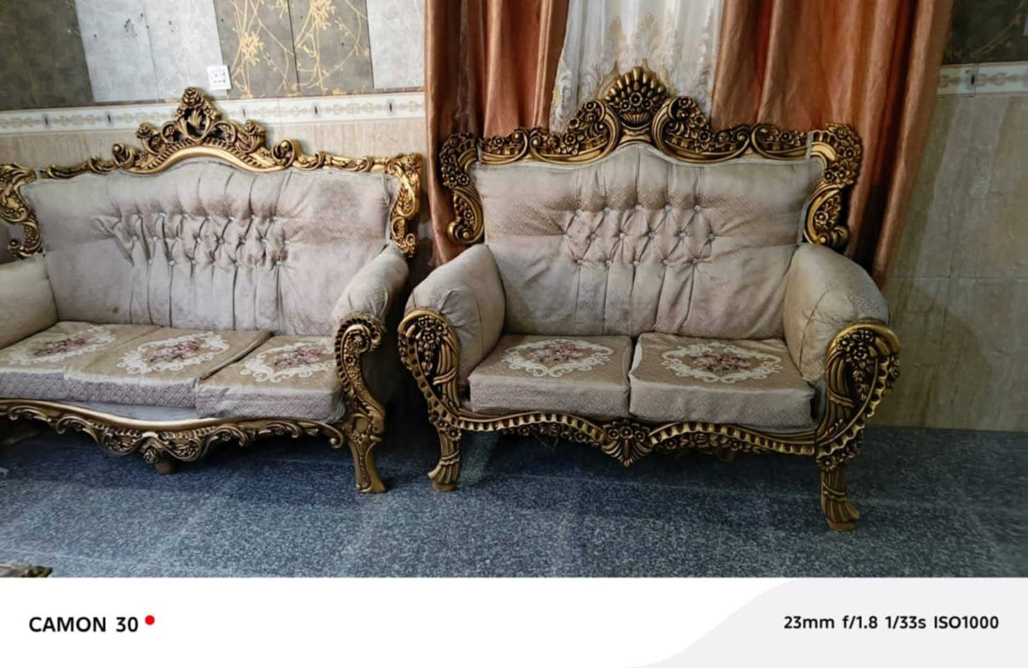 سعره ٤٠٠ وبي مجال مكان بغداد جديده *********** بي طبلات ٢

نص مكتوب في الصور:
- CAMON 30  23mm f/1.8 1/33s ISO1422
- CAMON 30  23mm f/1.8 1/33s ISO2011
- CAMON 30
- 23mm f/1.8 1/33s ISO1000
- CAMON 30 23mm f/1.8 1/33s ISO730
- CAMON 30 • 23mm f/1.8 1/33s ISO1656