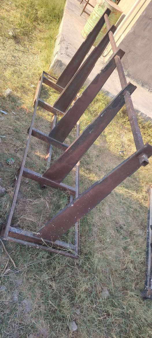 هذولي للبيع كمبريسر هواء شغال هذا الي بصوره  +سكله أو مسند هاي بصوره  يصلح لسيراميك او نقل الجام  يفيد اهل الجام او الي يشتغل بنقل الواح البورسلين وسيراميك الي عاجبه  يشتري يتواصل عل واتساب *********** أو يتواصل هنا عل خاص (مكاني ابو غريب)

