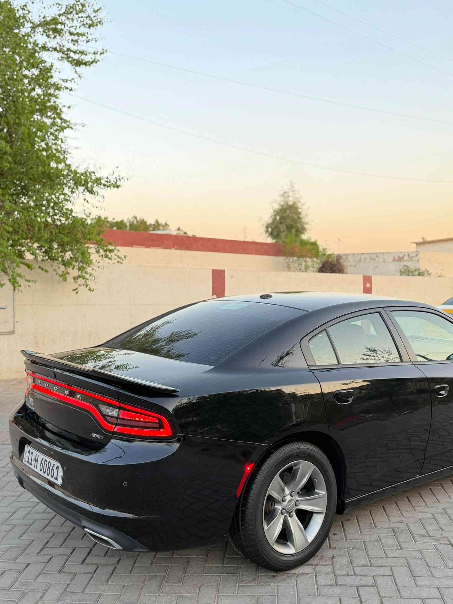 چارجر 2018 خليجي كفاله عامه
وكاله ليث العبيدي V6 ، 3600 
فئة SXT🖤رقم بغداد بسمي✅ 
بصمه تشغيل ، بصمه أبواب 
، بصمه صندوق ، تشغيل عن بعد
داخل احمر جلد بلادي ، كشنات كهرباء ، دواخل فول جلد ، 
ثلاجه داخليه ، شاشه كبيره ، شادلها فول زنون قطعتين تبريد ، سستم صوت سماعات 🔊 الباين ، حساسات ، كامره ، لدات اماميه ، وخلفيه ، فول تحكم ستيرن ، ويل كب گروم
كير طياره 8 نمر ، كيجات خليجي
دكمه مانع انزلاق ، دكمه سبورت 
دكمه حساسات ، دكمه اوف سكرين ، اناره داخليه بلاد 
السعر 198 وماكو هيج سعر 
حاليا بسوك مكاني بغداد الكرخ
***********
