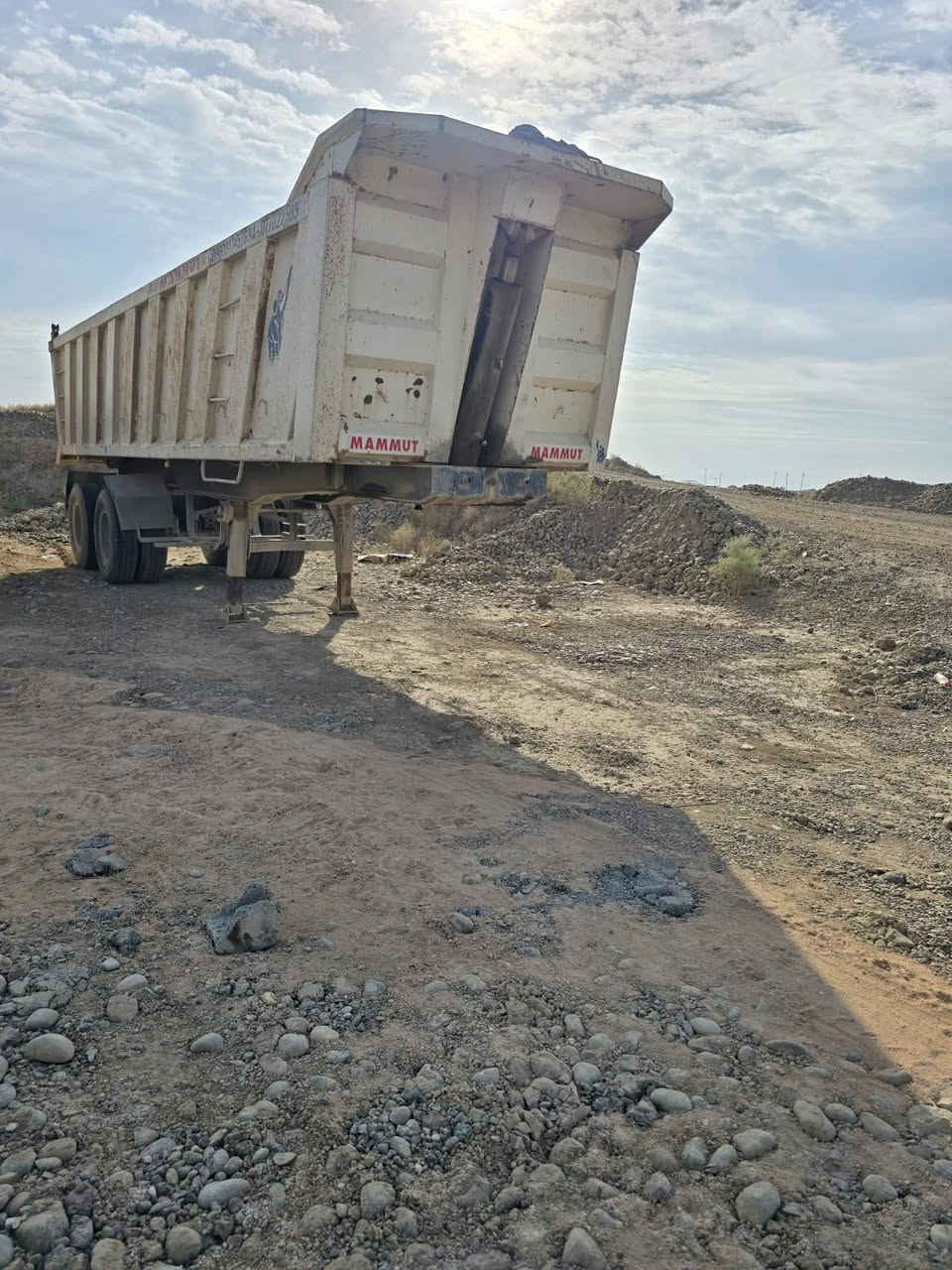 عربانه ماموت. للبيع *********** ذرعته ٣٢
