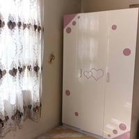 غرفة نوم بناتية • للبيع