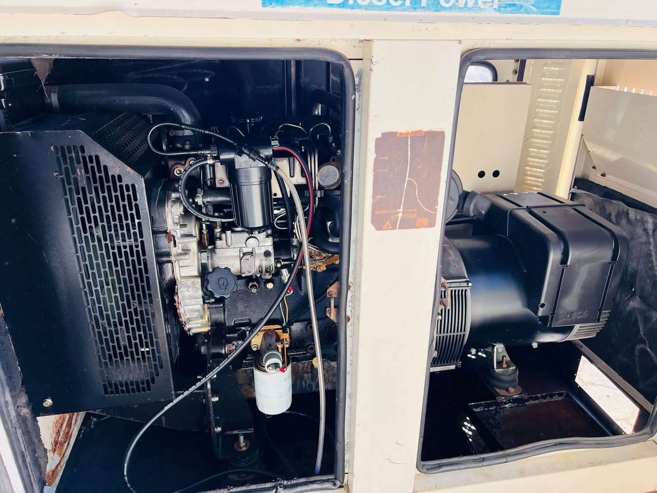 بيركنز • 50 KVA • ساعات قليلة
