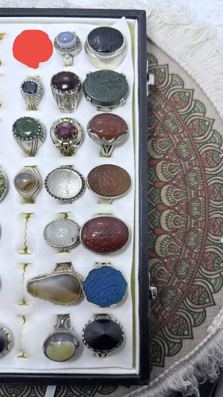 محابس للبيع شلعه وحده عدد ٣٥ محبس بيهن صياغات ثقيله السعر والتفاصيل خاص واتساب ‭***********‬
محابس للبيع شلعه وحده عدد ٣٥ محبس بيهن صياغات ثقيله السعر والتفاصيل خاص واتساب ‭***********‬
