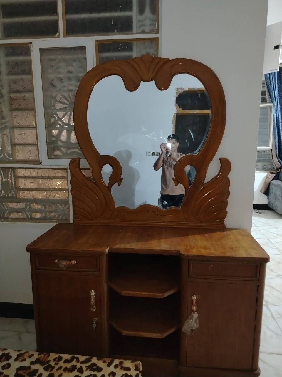 اسلام عليكم للبيع غرفه تسكام صاج نضيفا كلش صاج ٥ مايم ملحق طابقين السعر انتصل بيك خير وتدلل *********** العنوان نجف
