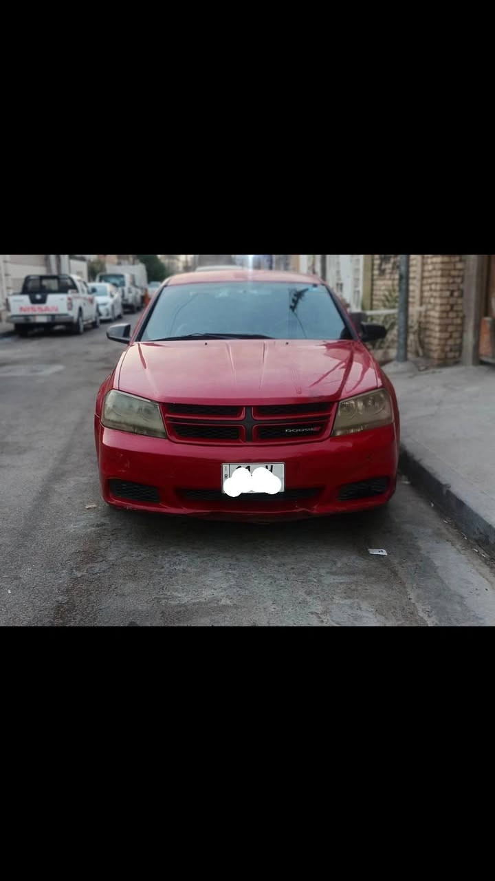 السلام عليكم
افنجر 2013
لون احمر🚗
رقمها بغداد انگليزي 
بأسم الوالد 
تبريد شغال 
صدر امامي جيد 
صدر خلفي تعبان 
تايرات نص عمر🛞
بيها جراد 
حادثهاا جاملغ امامي جهة السايق 
رايدهاا ب75 وبيها مجال
مكان السياره بغداد 
*********** بس واتساب +متواجد عل خاص
