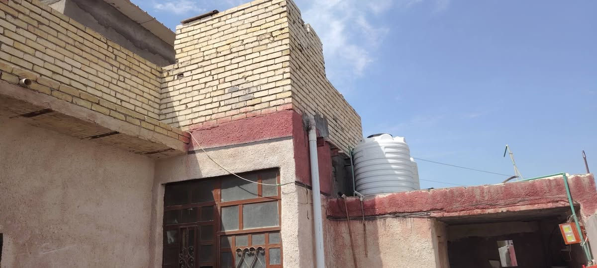 السلام عليكم
بيت للبيع مع الأثاث ركن ع شارعين المساحه 200 متر العنوان مقابيل كراج بيت ذويب طابقين 3 غرف جوه وغرفه فوك مع مجمع صحيات مجاريه ع البزل شارعه تبليط
الإستفسار الاتصال
***********
