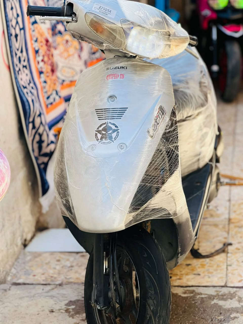 دراجه ساسوكي ام الجنطه دراجه نضيفه عوزها باتري والسلف شغال المكان ميسان المجر الكبير الاتصال على الرقم واتساب ***********
