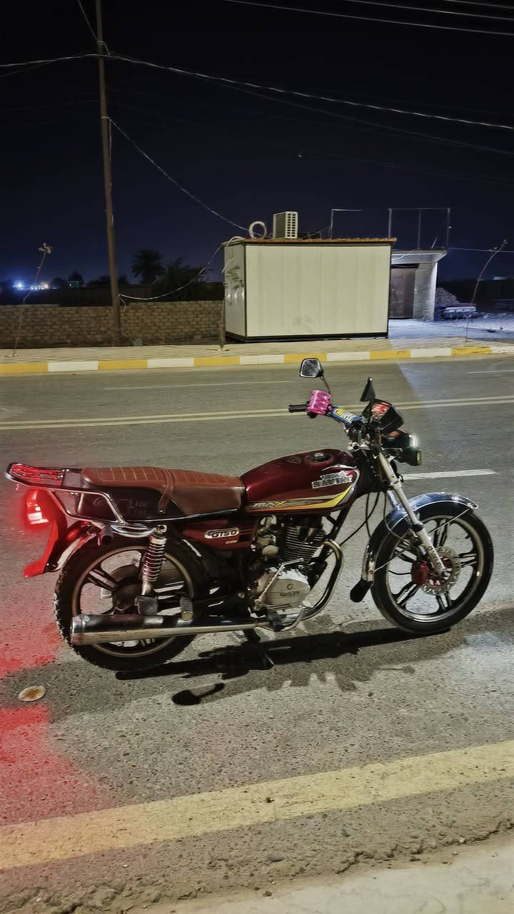 السلام عليكم دراجة سيفان موديل 23نضيفة حيل محرك مفتوح تواير كهربايات كاملة مكاني بيجي المزرعة السعر 550 وبيها مجال قليل***********
