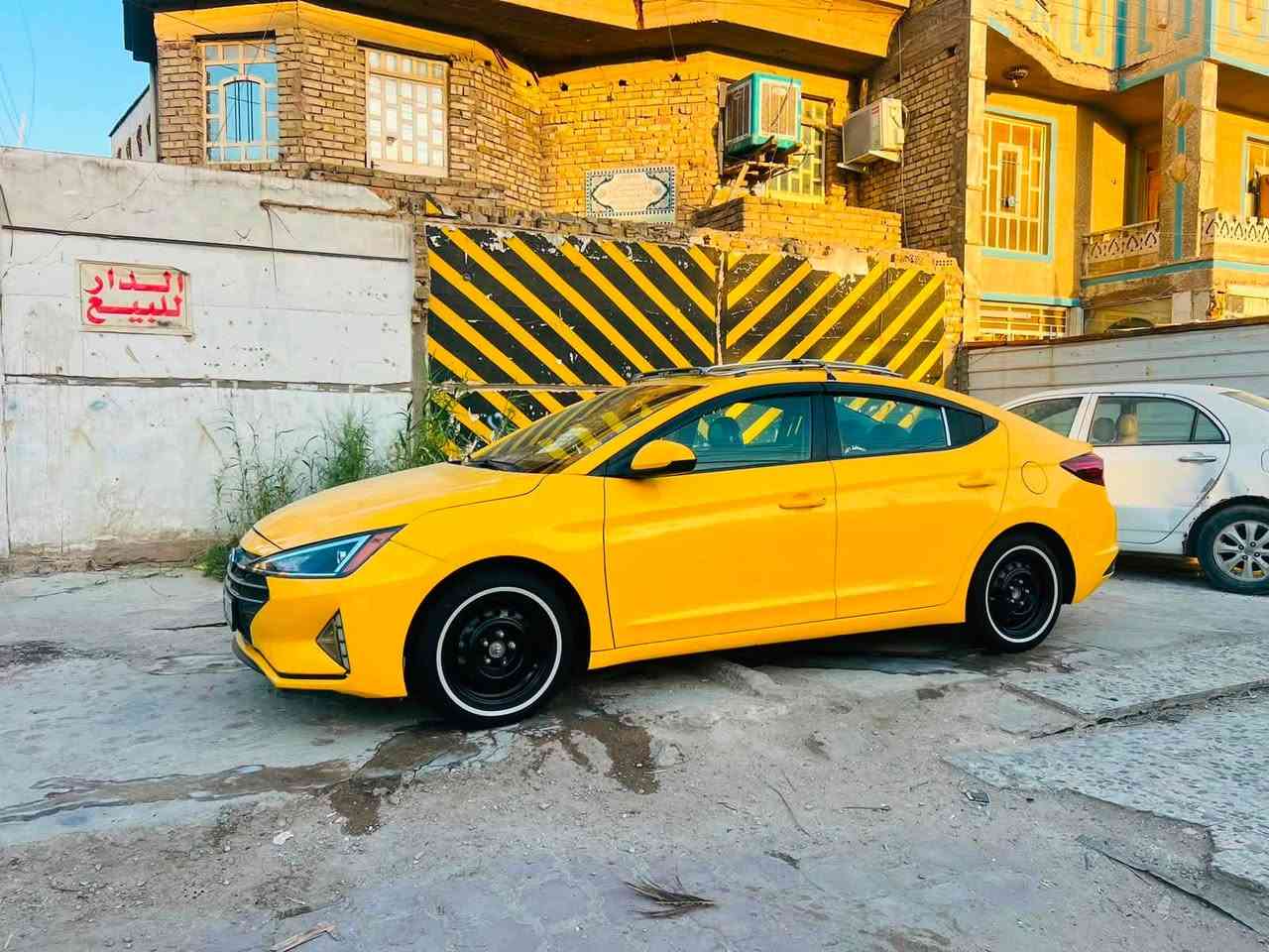 هيونداي النترا موديل 2020 وارد امريكي صور الحادث بالمنشور مرفقه والباقي كفاله عامه  ماشيه 82mi
مكينة گير حدادية تبريد على الفحص
حجم المحرك 2000 دوش المرغوب لا تبخير ولا تنقيص 
تحكم ستيرن
شاشة 
كامره دواره 
داخل لونين
تدفئه تبريد 
لايتات زنون 
دوشمه دلو جديده 
مكان السيارة بغداد
رقم بغداد  دولي جديد بسمي تحويل ثاني يوم  مصفره هيئه وغرامات
أي استفسار  ***********
