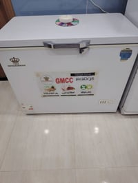 مجمدة • ١٤قدم • نظيفة